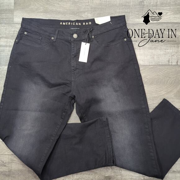 American Rag Comfort Stretch Straight Leg Jeans Size 38X30 - Picture 1 of 6